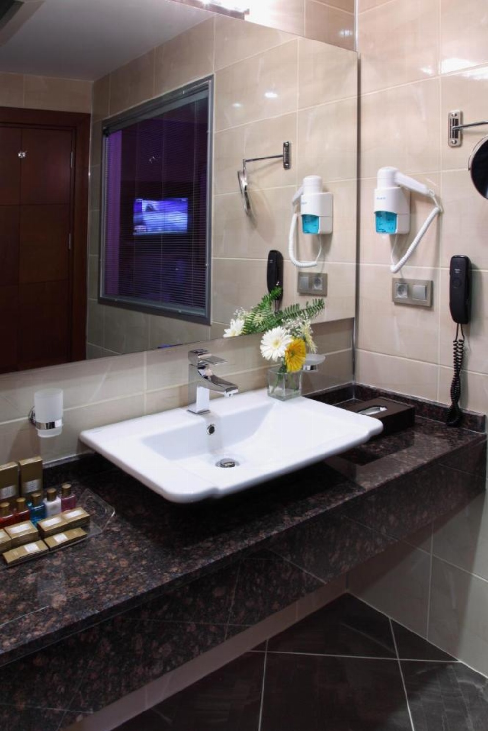 Hotel Senbayrak City Image 16